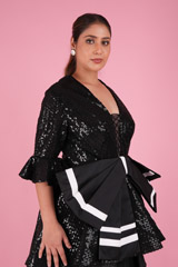 Black Sheeted Gown With BowDSC01481