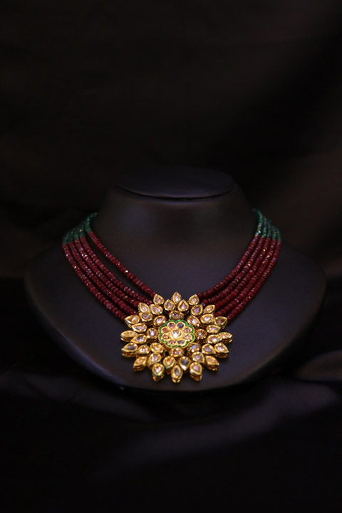 Red and Green String Necklace Set