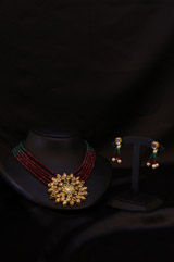 Red and Green String Necklace Set