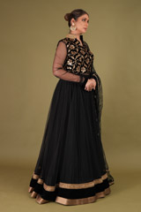 Black Embroidered Anarkali SetDSC00131