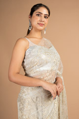 Chantilly lace sareeDSC08384