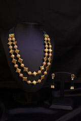 Gold Geometric Motif Necklace