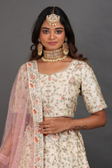 Cream Thread And Sequin LehengaIMG_9116