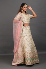 Cream Thread And Sequin LehengaIMG_9131