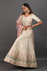 Cream Thread And Sequin LehengaIMG_9134