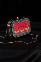 Three Carnation Clutch3393_video