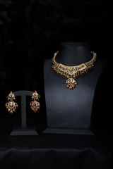 Jadhau Set With Red Beads