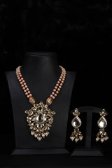 Peach Necklace Set3671_video