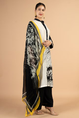 White Mandarin Collar Kurta SetDSC03570