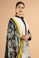White Mandarin Collar Kurta SetDSC03571