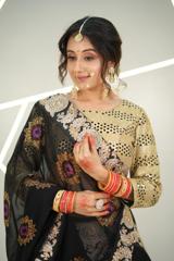 Black Embroidered Lehenga2