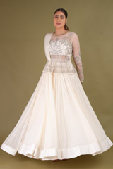 Ivory Flared Top Bottom SetDSC09171