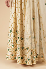 Ivory Scallop LehengaDSC00382