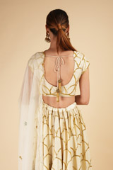 Ivory Scallop LehengaDSC00389