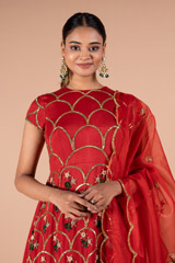 Red Scallop Suit SetDSC09323