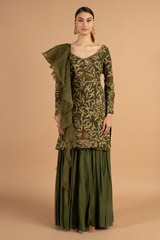 Green Embroiderd Wrinkled Sharara SetDSC01243