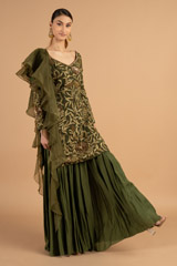 Green Embroiderd Wrinkled Sharara SetDSC01250
