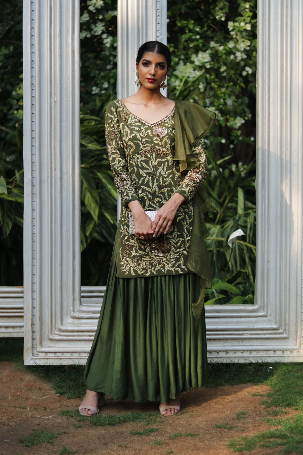 5. GREEN EMBROIDERED WRINKLED SHARARA SET