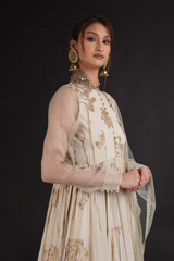 Ivory Embellished Anarkali SetDSC08053