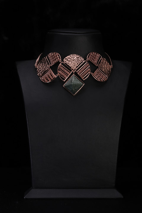 Circle Geometric Motifs Necklace