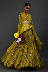 Yellow Printed Gown With Belt_SUB8293