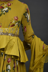 Yellow Printed Gown With Belt_SUB8307