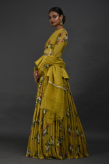 Yellow Printed Gown With Belt_SUB8312