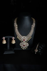 Pearl Hanging Necklace Set