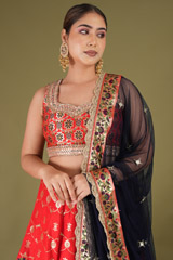 Banarasi Lehenga Set With Mirror WorkDSC05145
