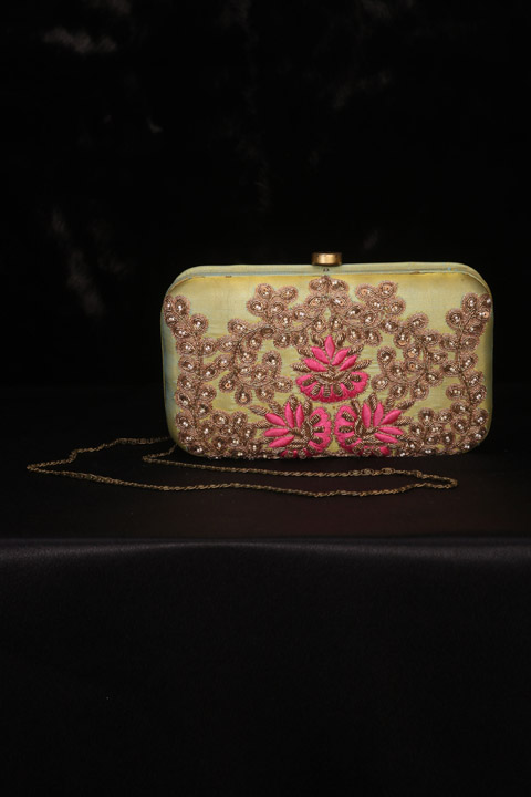 Green Marigold Clutch