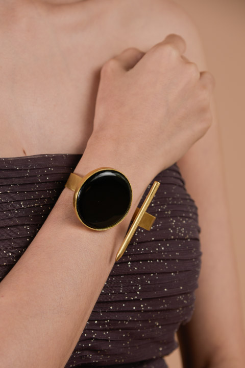Gold Plated Black Circle Stone Open Cuff