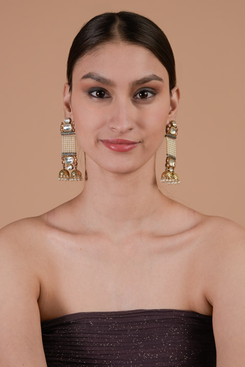 Pearl jhummki earring