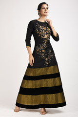 Black Aari Embroidered Gown5261_video