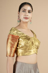 Golden blouseDSC09534