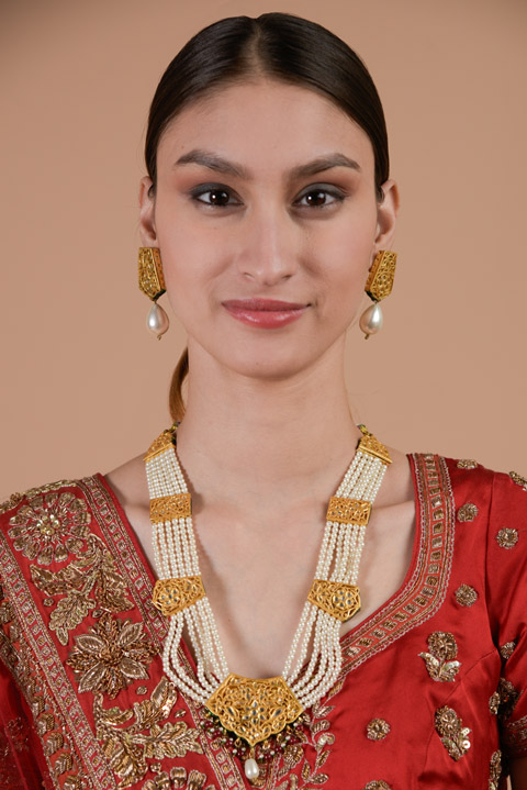 Pearl necklace