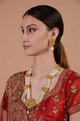 Pearl necklace_DTR3925