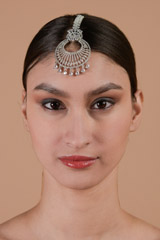 Silver Stone White Mangtika