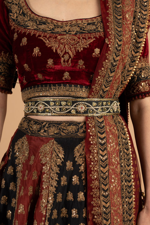 Black Flower Embroidered Belt