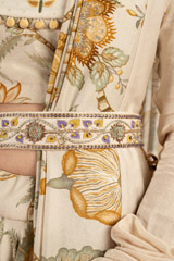 Off White Flower Embroidered BeltDSC01282