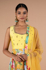 Asymetrical Ochre KalidharDSC09445