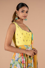 Asymetrical Ochre KalidharDSC09450