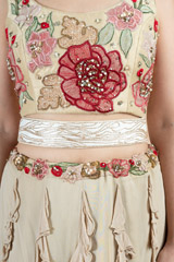 Ivory Kardana Embroidered Belt1