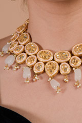 White Meenakari Kundan Set_DTR3503