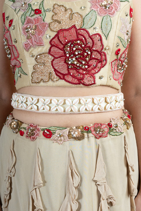 Pink shell flower belt
