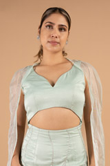 Mint mermaid gown with capeDSC04090