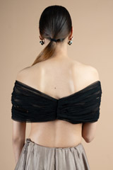Off the shoulder black capeDSC09780