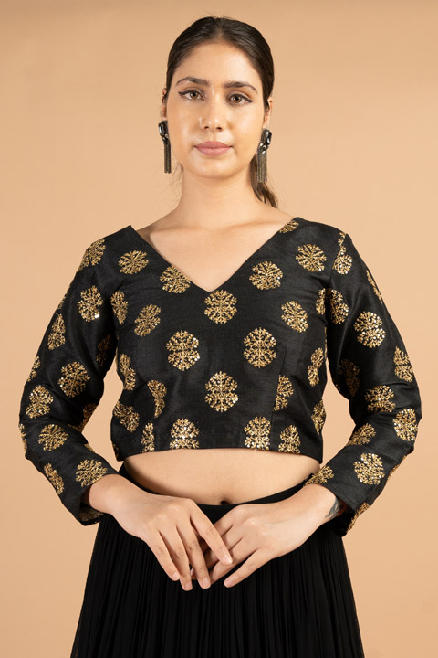 Black V neck mid length sleeve blouse