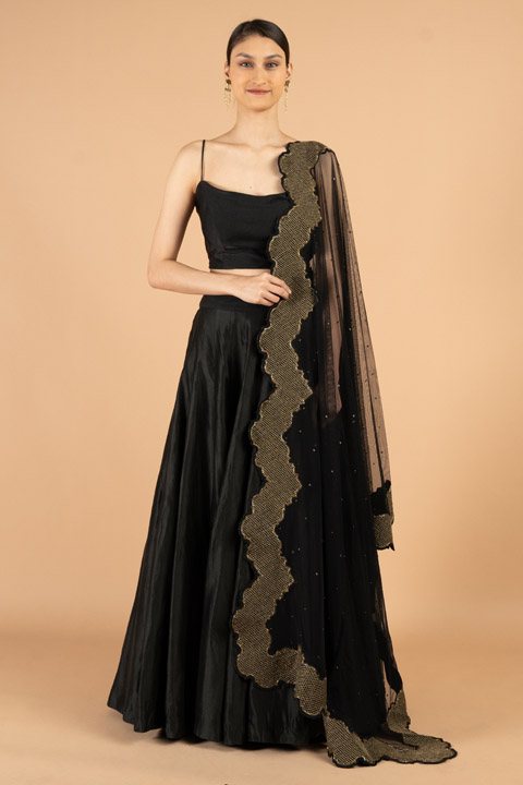 Scalloped embroidered black dupatta
