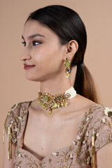 Green gold jade choker setDSC08196