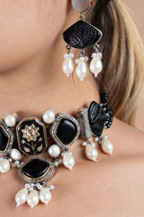 Black and silver antique choker setDSC09044